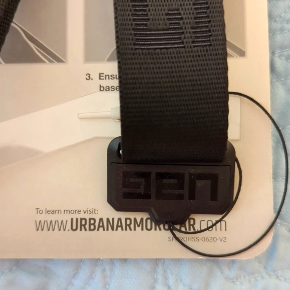 Urban Armor Gear Shoulder Strap for laptop